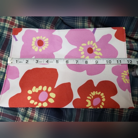 4 for $15 - Sephora VIB Rogue + Clinique Travel size make up bags - Picture 5 of 8